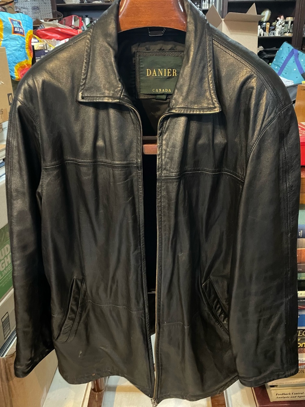 Danier Black Leather Bomber Jacket Size 48-50 made in Canada
